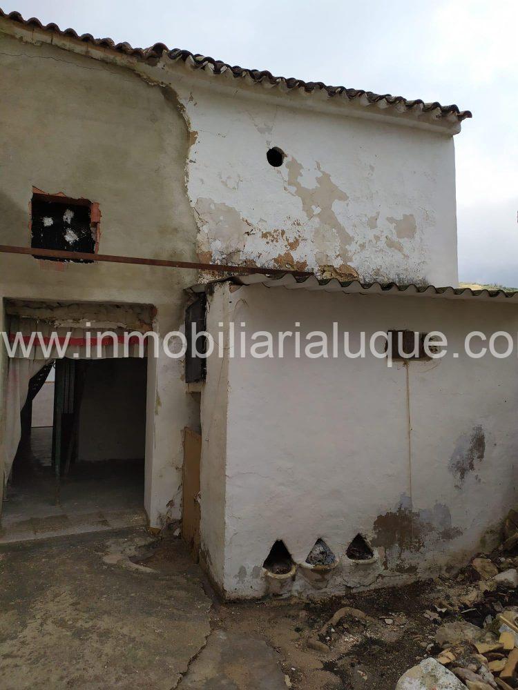 CASA EN VENTA PARA DERRIBAR O REFORMAR CASA EN VENTA PARA DERRIBAR O REFORMAR