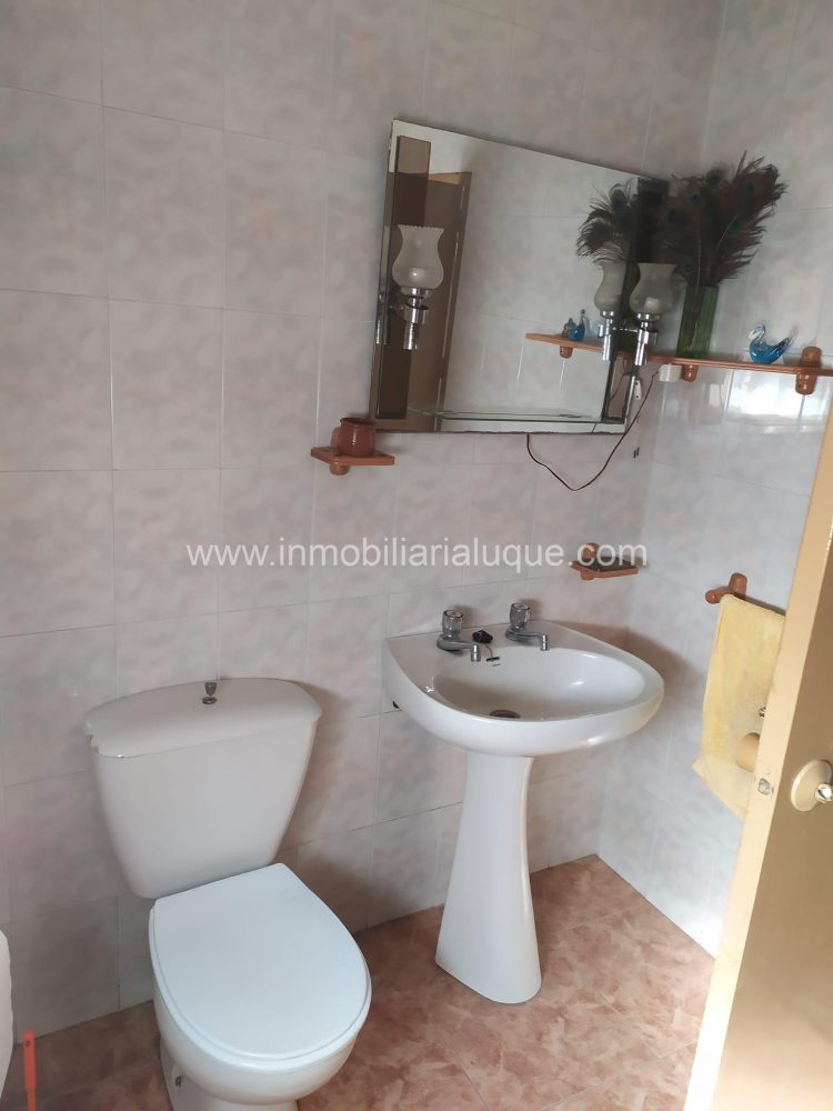 CASA EN ESQUINA CASA EN ESQUINA