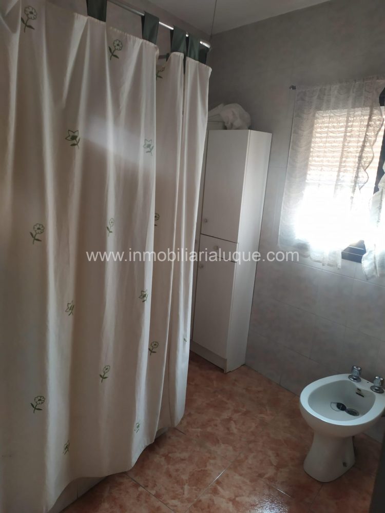 CASA EN ESQUINA CASA EN ESQUINA