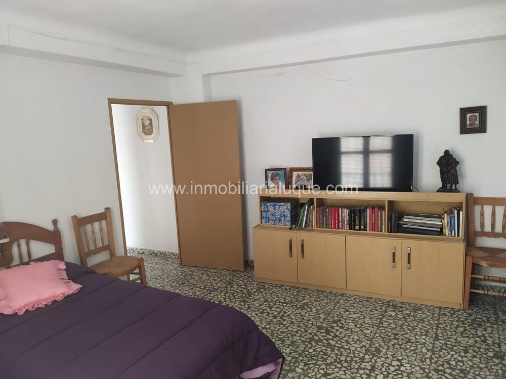 CASA EN ESQUINA CASA EN ESQUINA