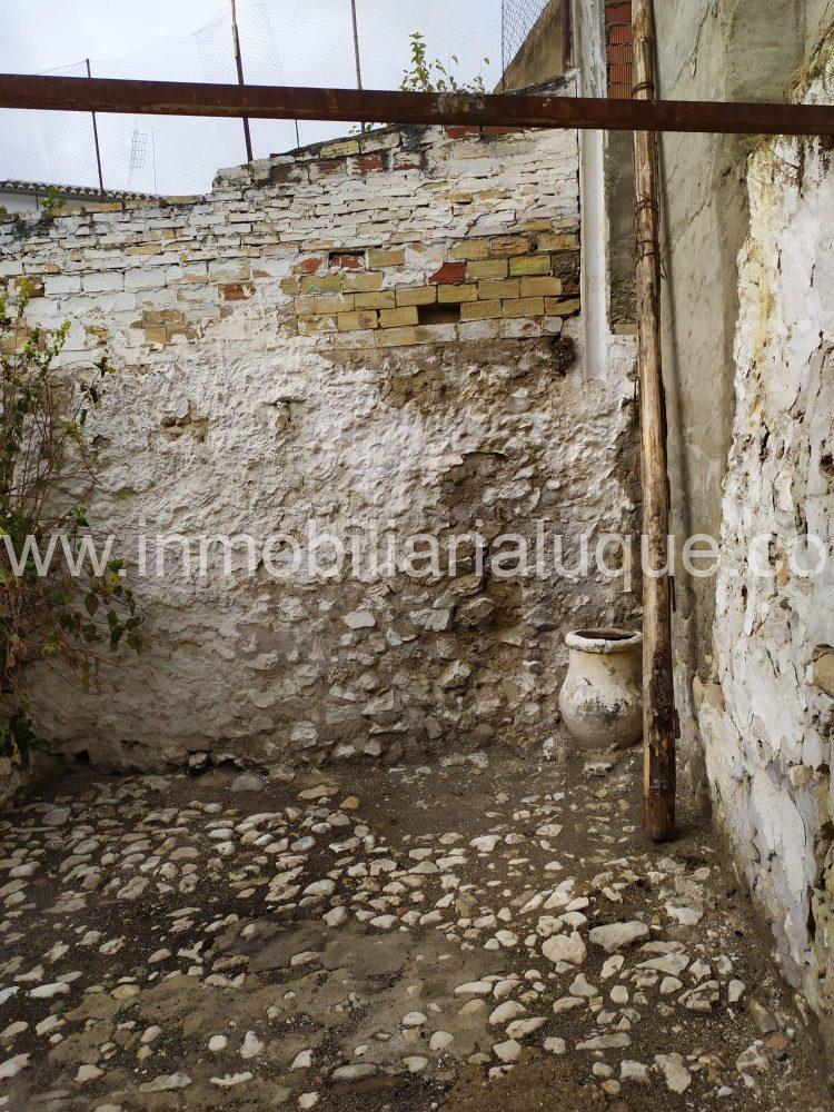 CASA EN VENTA PARA DERRIBAR O REFORMAR CASA EN VENTA PARA DERRIBAR O REFORMAR