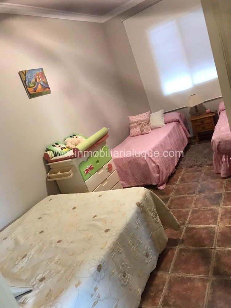 CHALET CON PARCELA EN VENTA CHALET CON PARCELA EN VENTA